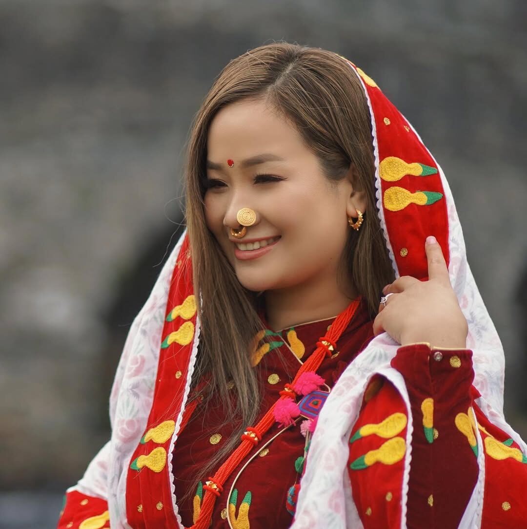 Rus porno videolari sizni mushukni yalashga majbur qiladi